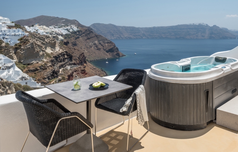 Aspaki Exclusive Honeymoon Suites