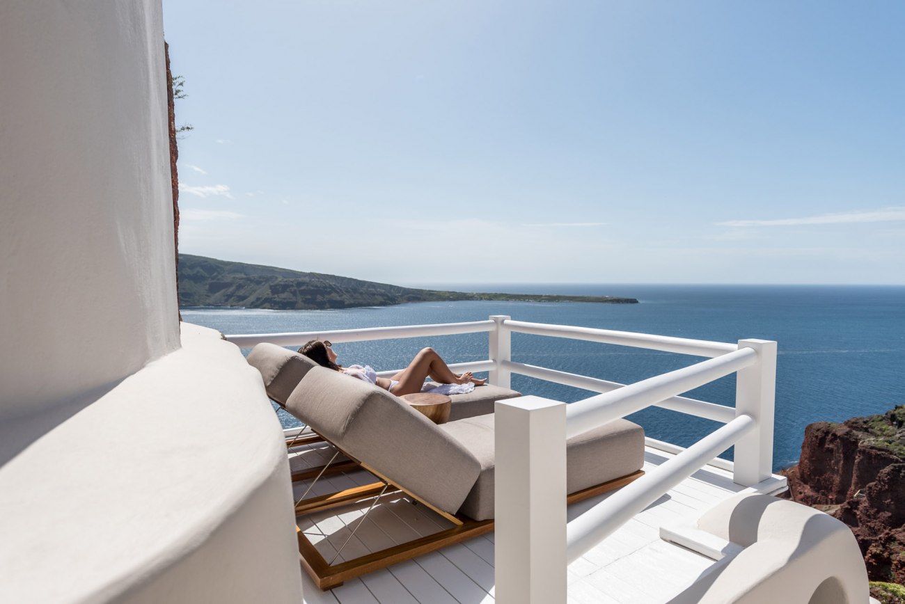 Santorini Cave Pool Suites Oia Castle Art Maisons