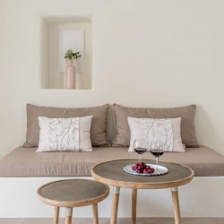 Oia Castle Cave Pool Suites