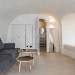 Oia Castle Junior Suites